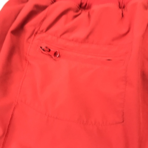 Lululemon Hotty Hot Short *2.5" Alarming - Picture 10 of 12